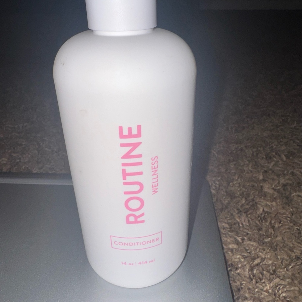 Routine Wellness White Hair Conditioner
